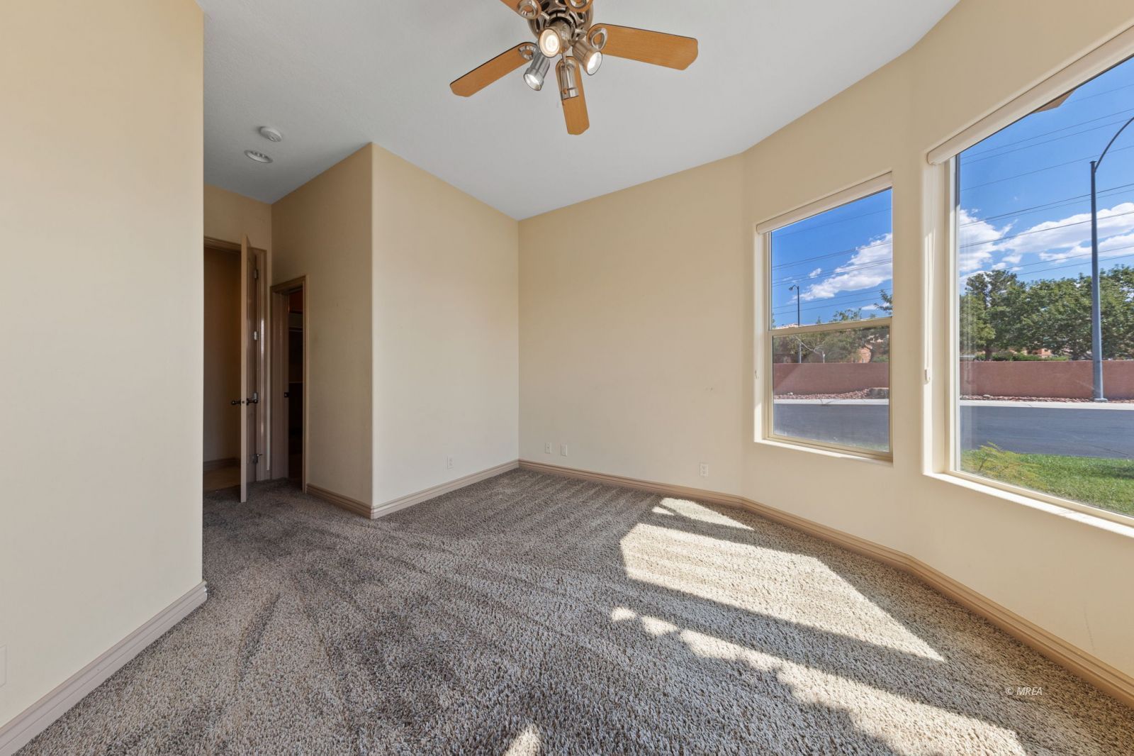 403  Crystal Canyon Dr