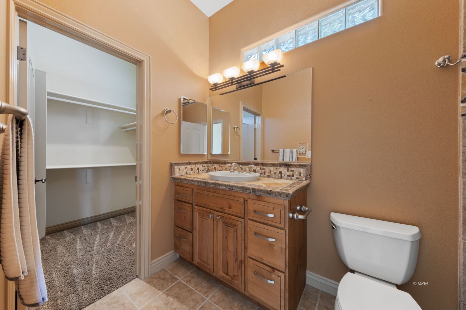 403  Crystal Canyon Dr