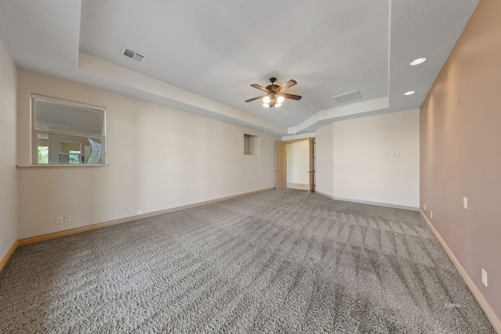 403  Crystal Canyon Dr