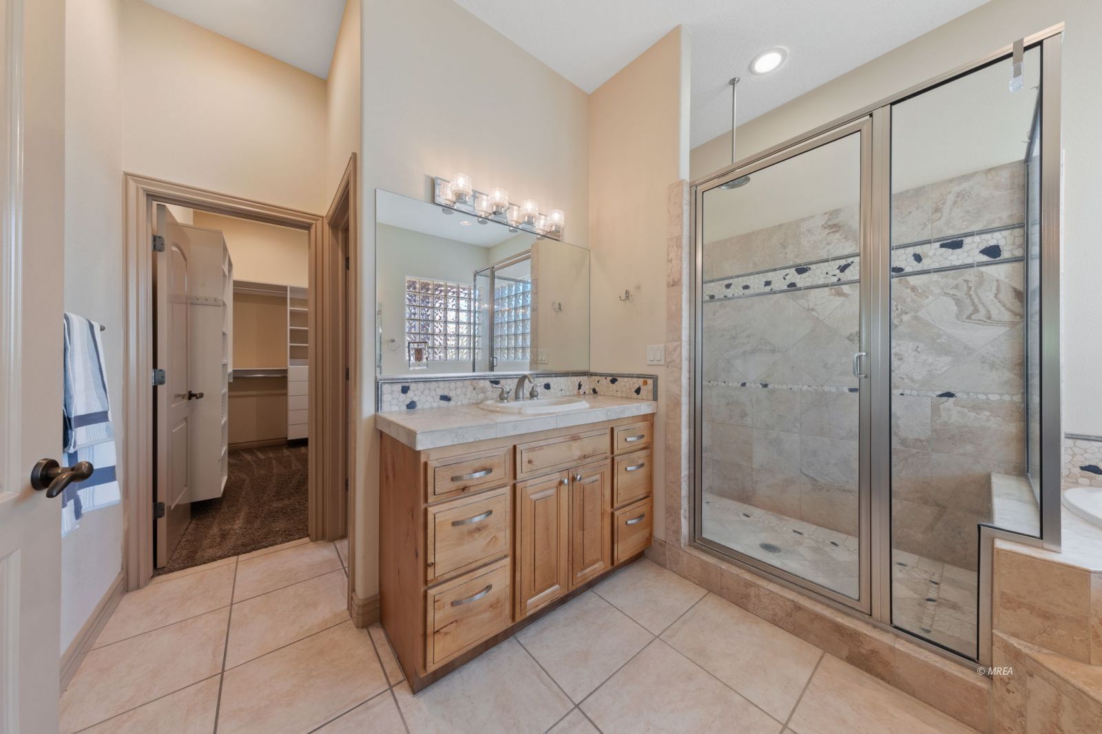 403  Crystal Canyon Dr
