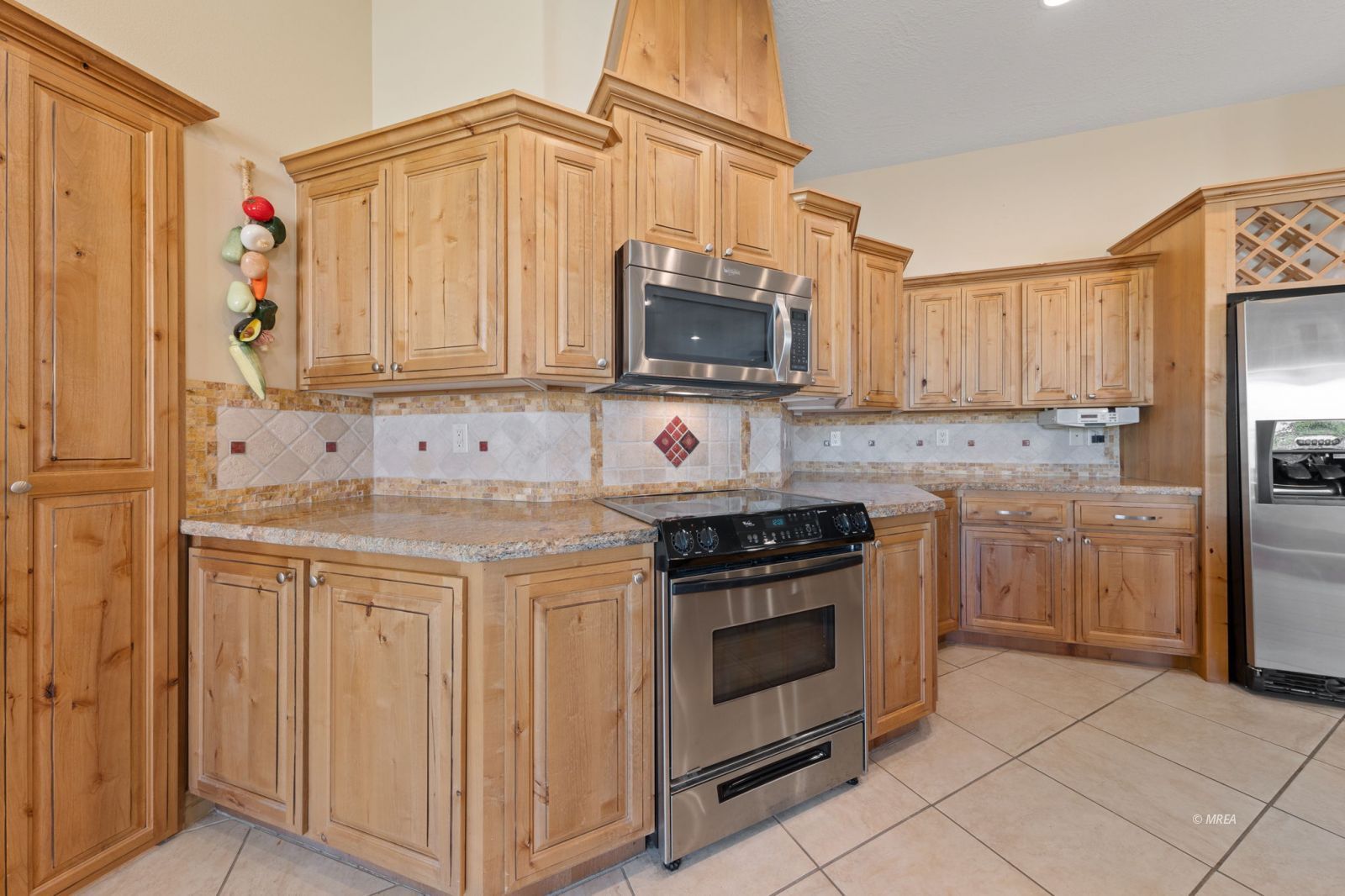403  Crystal Canyon Dr
