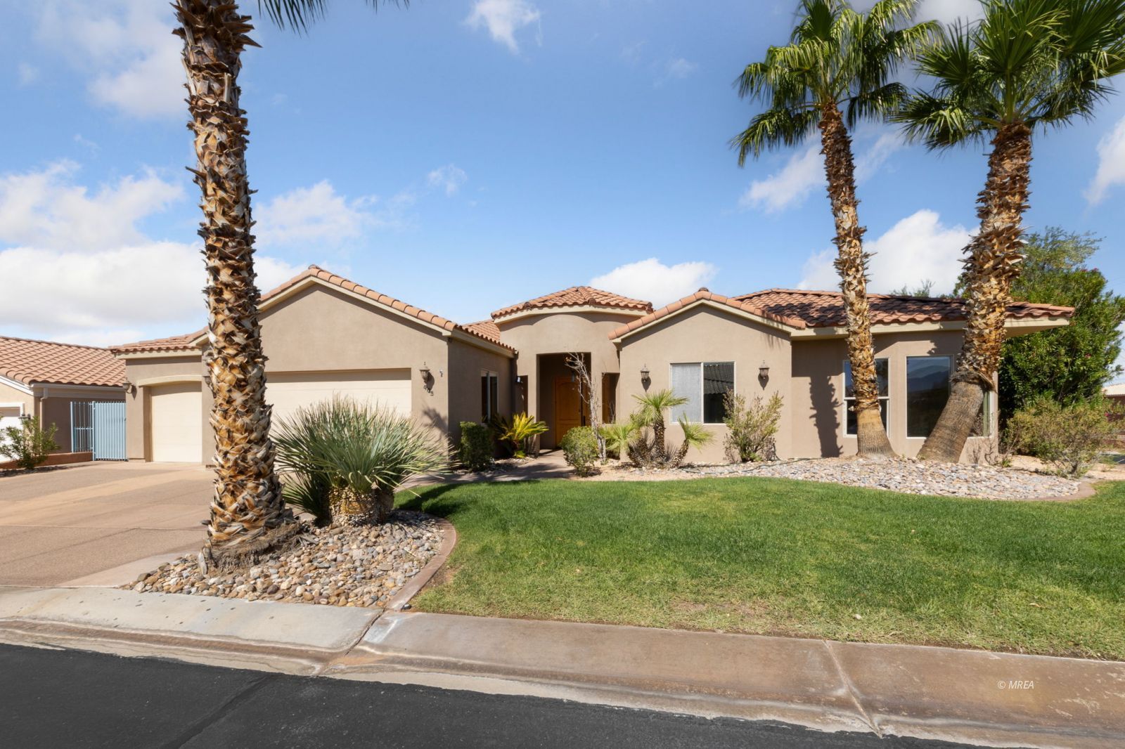 403  Crystal Canyon Dr