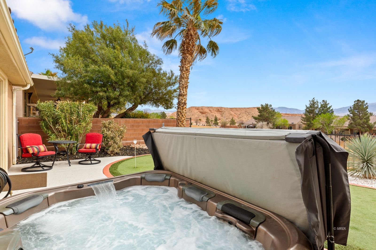 858  Falcon Glenn Dr