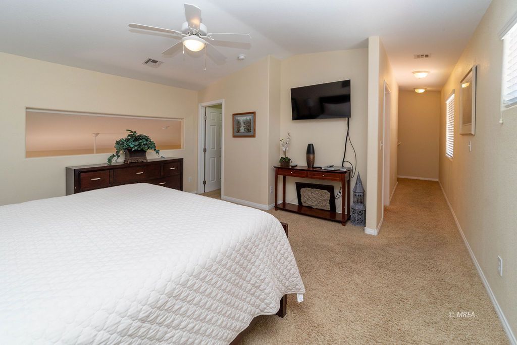 890  Kitty Hawk Dr #224