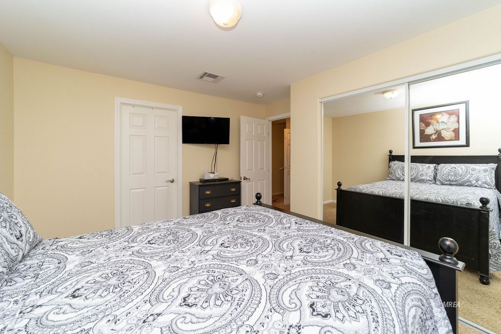 890  Kitty Hawk Dr #224