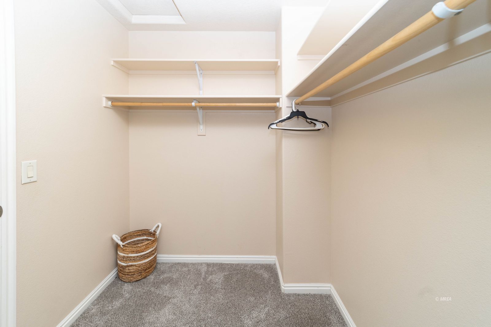 154  Shade Tree Ln #A