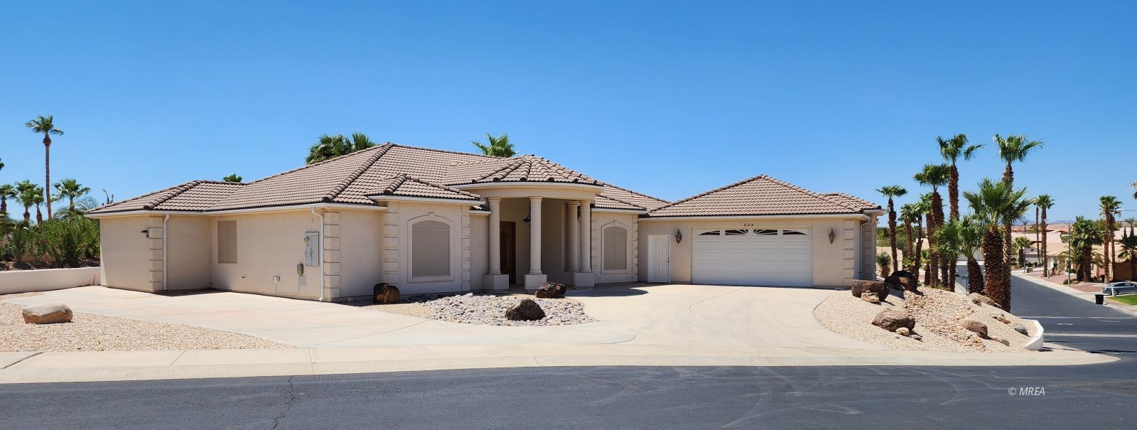 624  Palos Verdes Dr