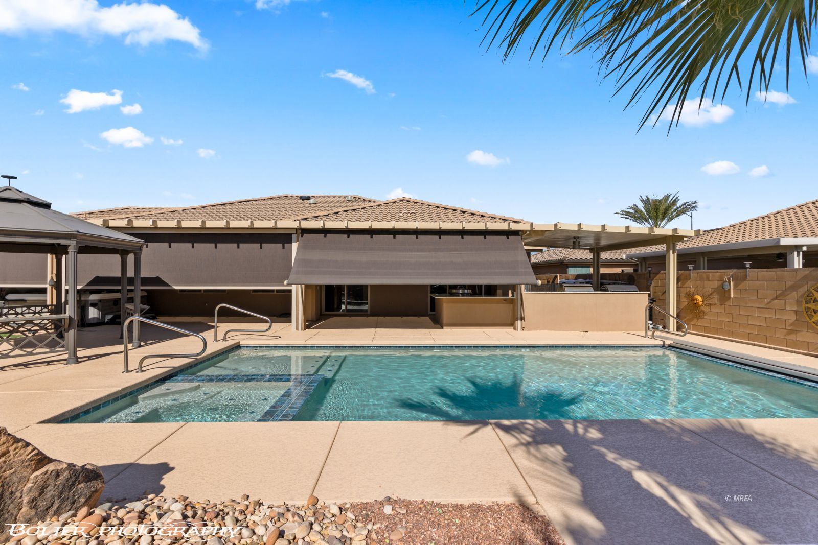 420  Sublimity Crest 