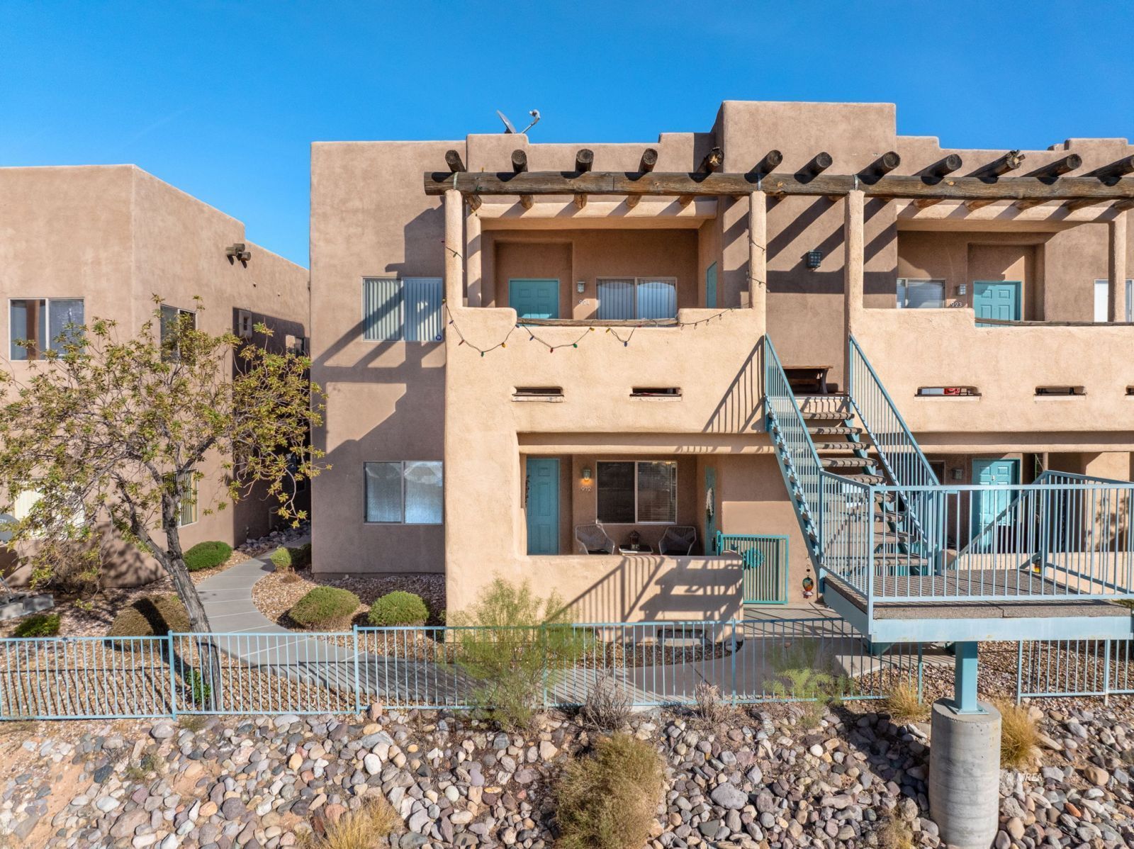 470  Turtle Back Rd #9B