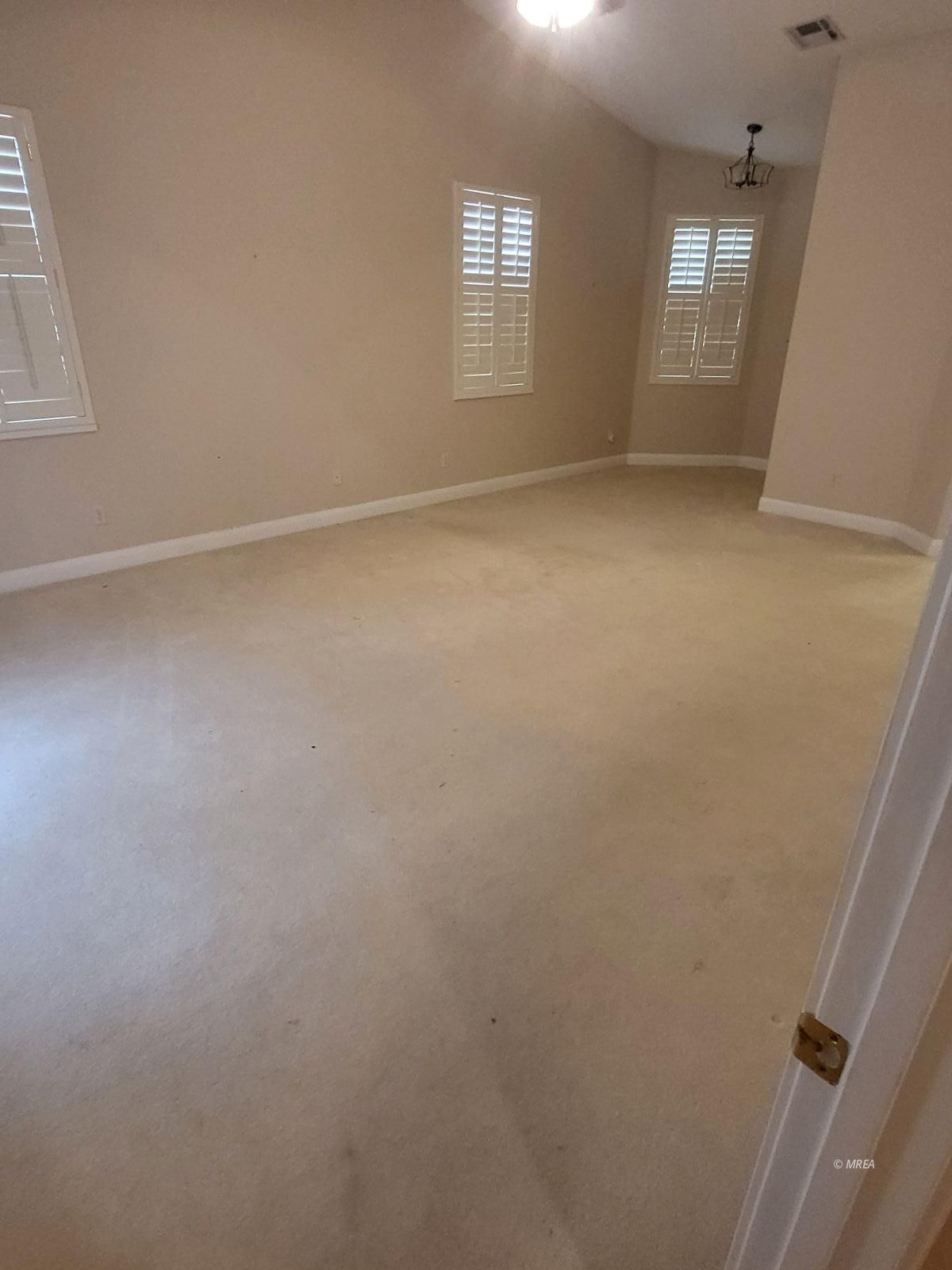 559  Highland View Ct