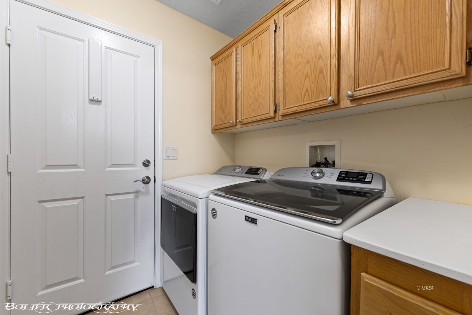 998  Opal St