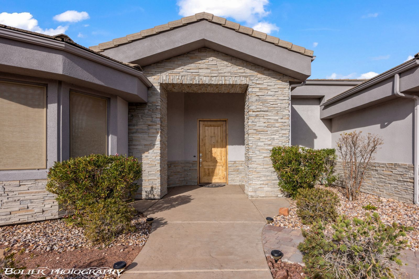 1111  Falcon Nest Ct