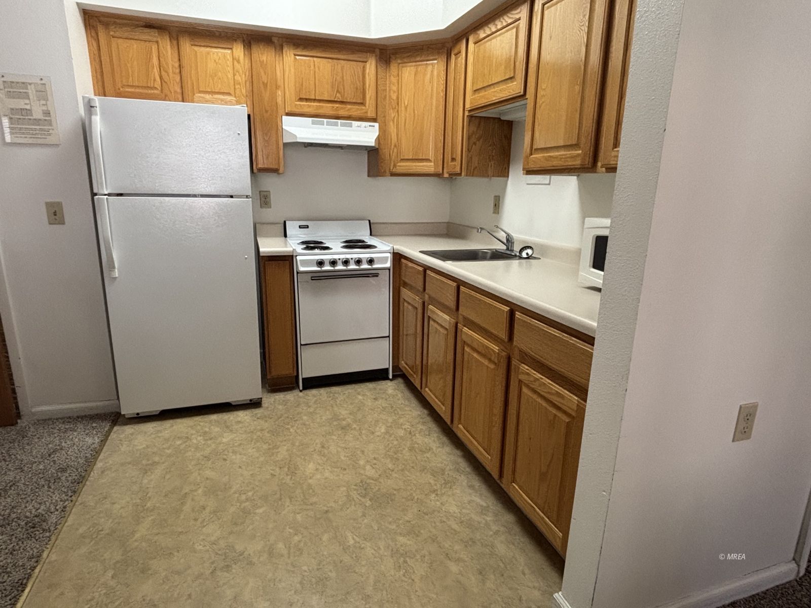 555  Highland Dr #112