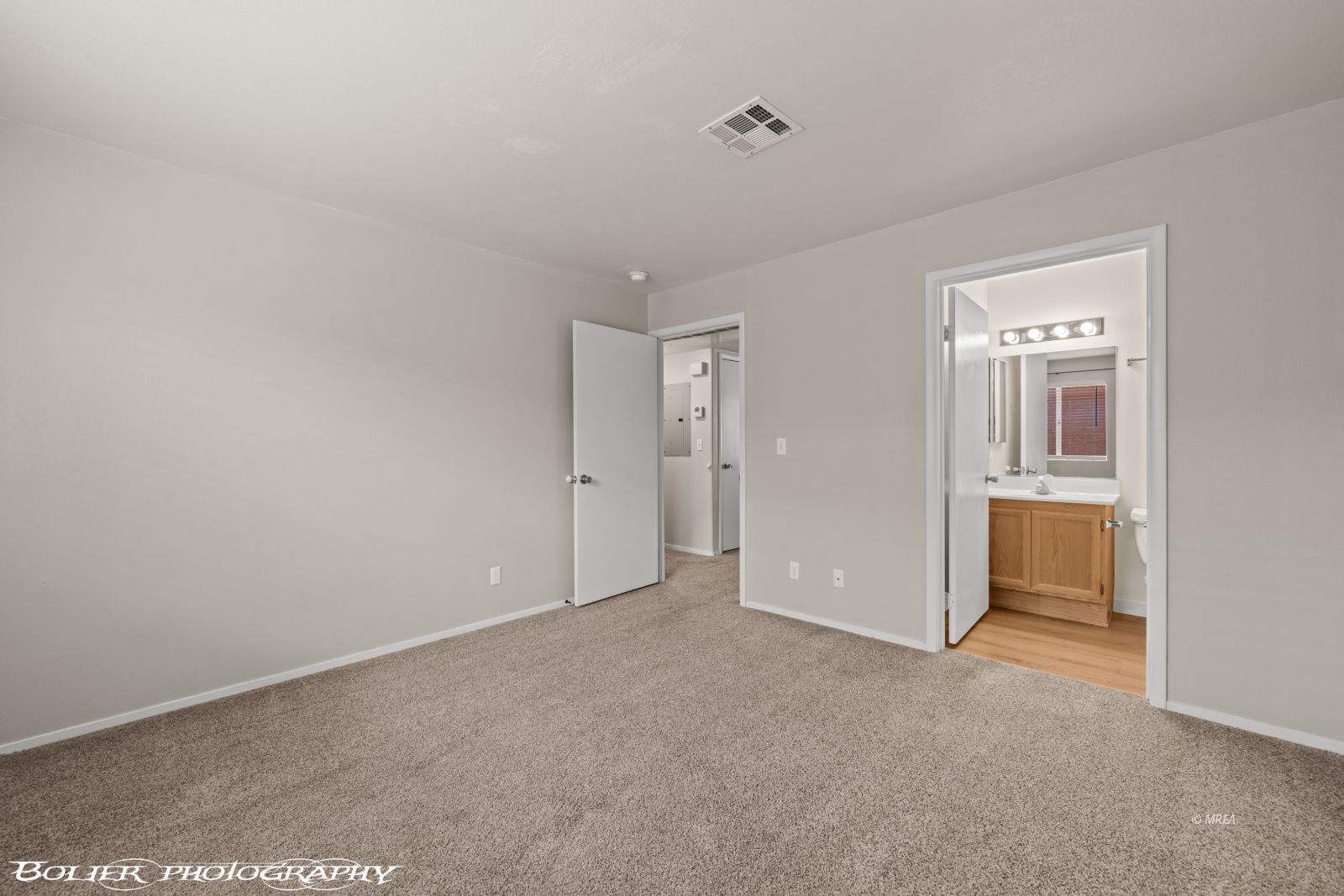 957  Mesquite Springs Dr #201