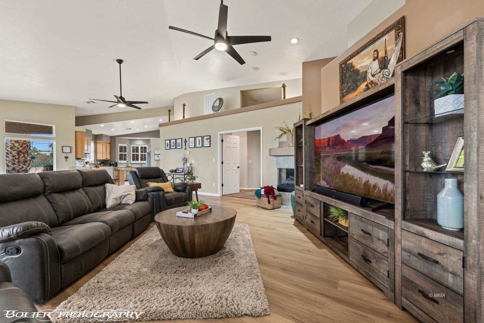 442  Crystal Canyon Dr