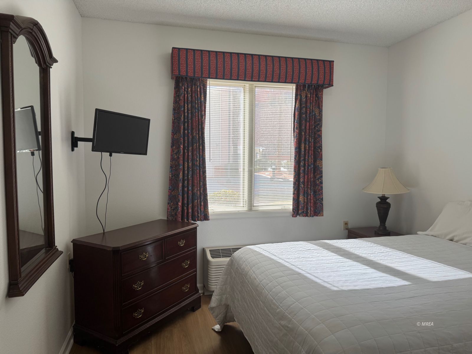 555  Highland Dr #118