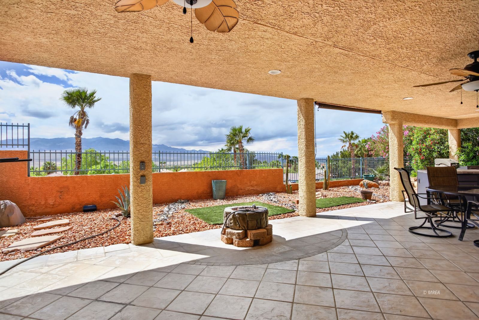 414  Crystal Canyon Dr