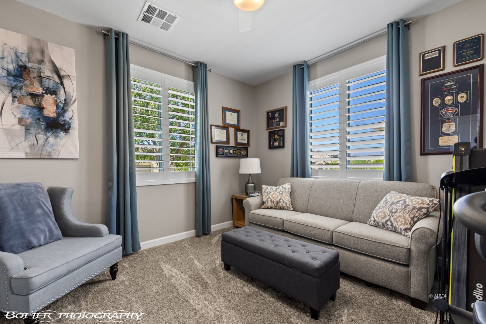 472  Paradise Valley Hts 