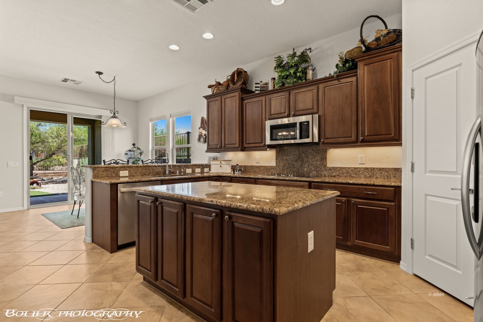 1067  Rim Rock Ridge 