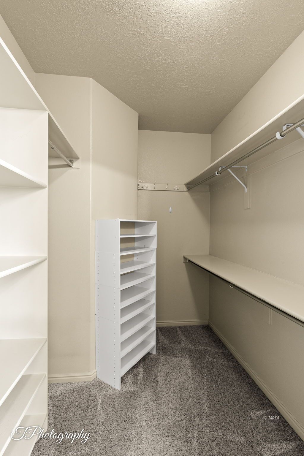 1407  Vista Del Ciudad Dr