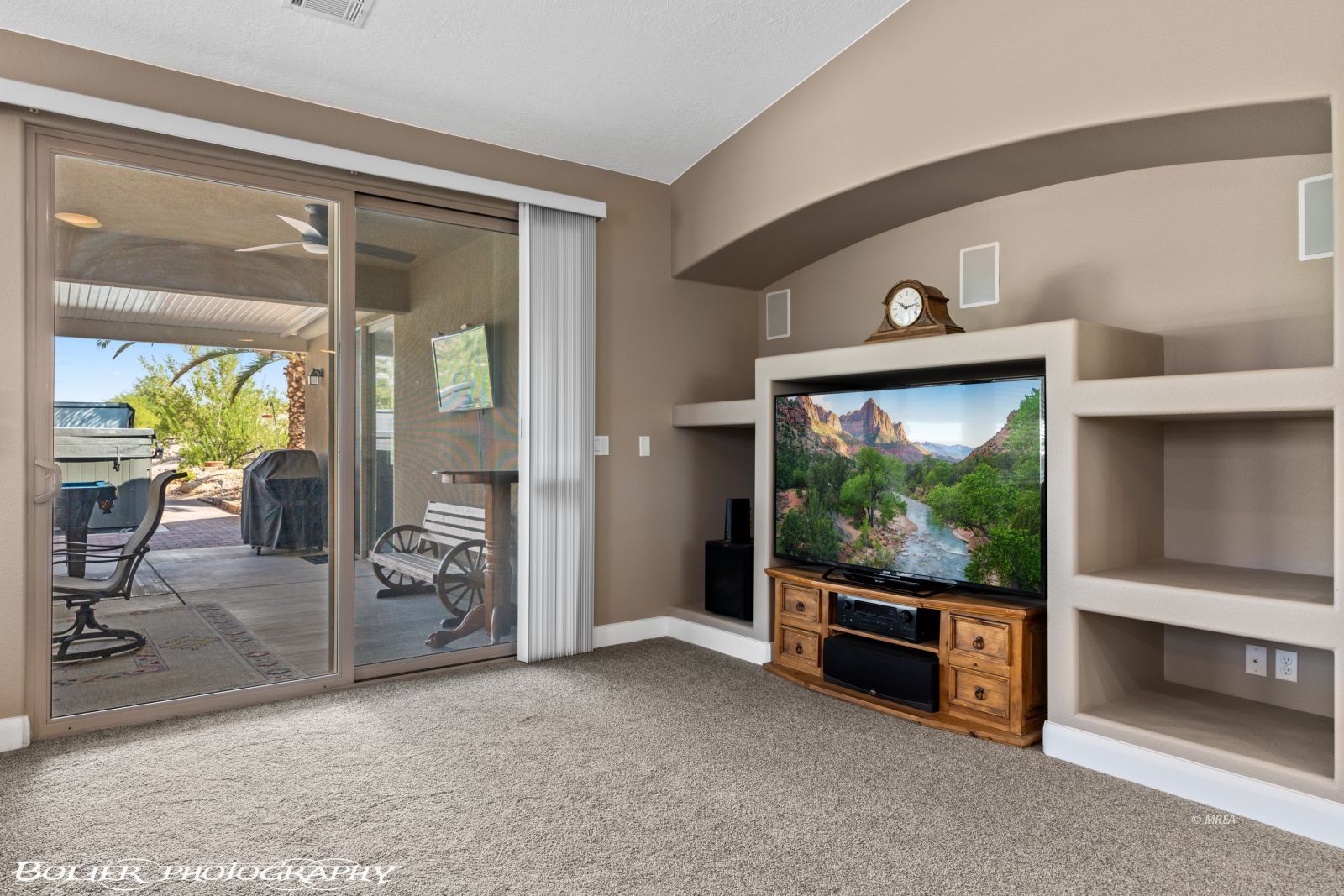 1093  Highland Hills 