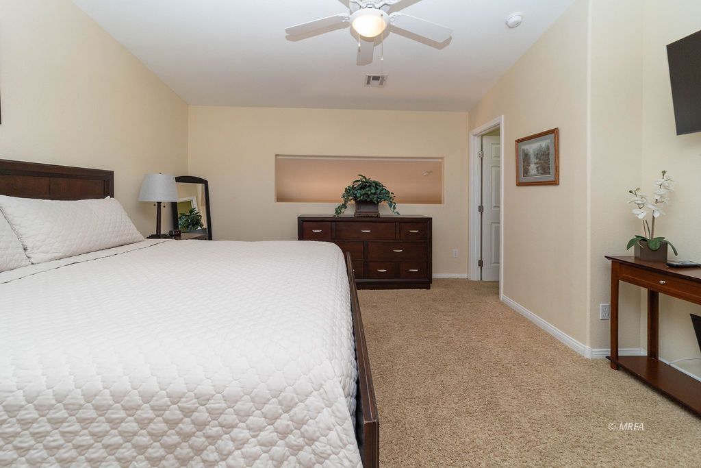 890  Kitty Hawk Dr #224