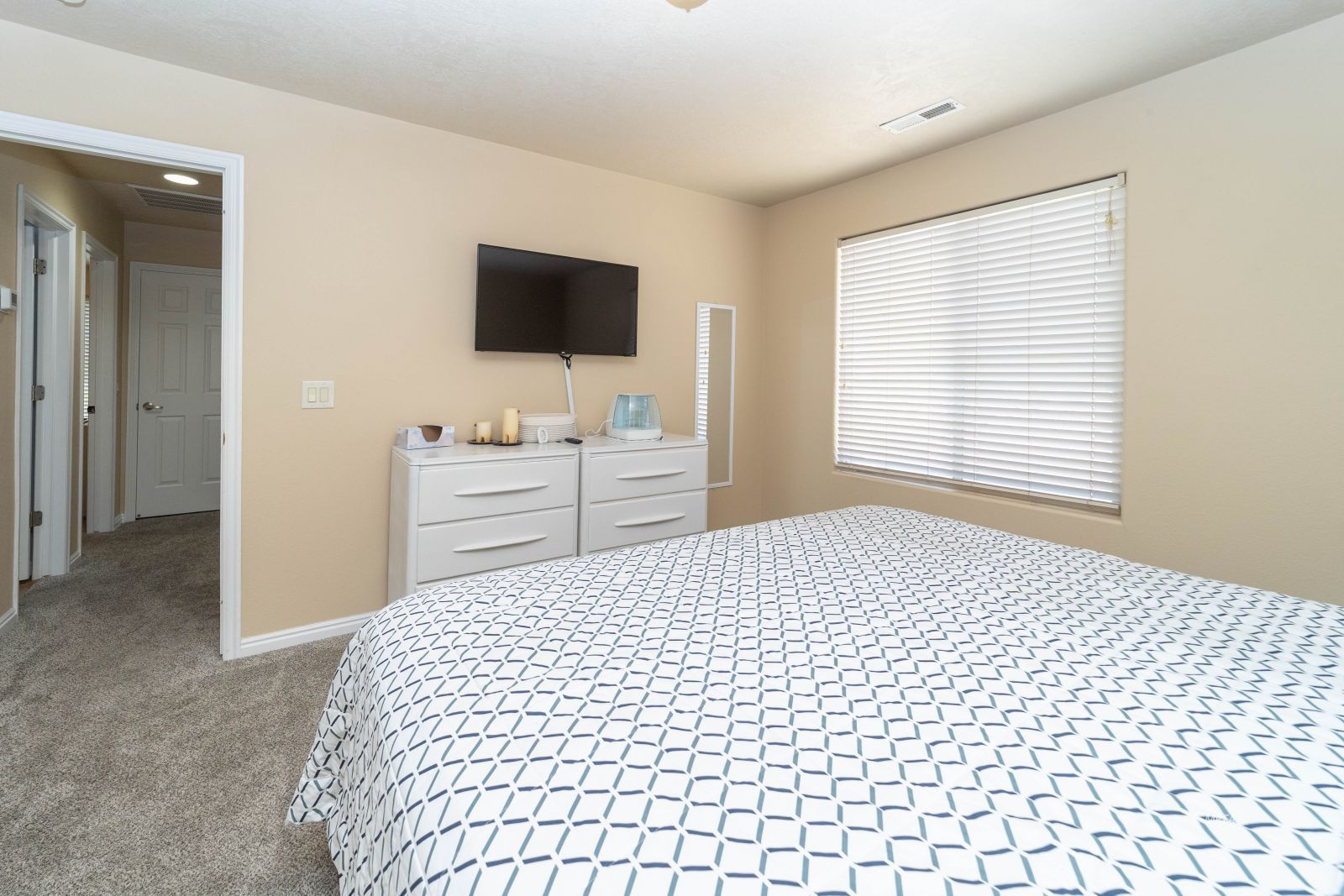 154  Shade Tree Ln #A