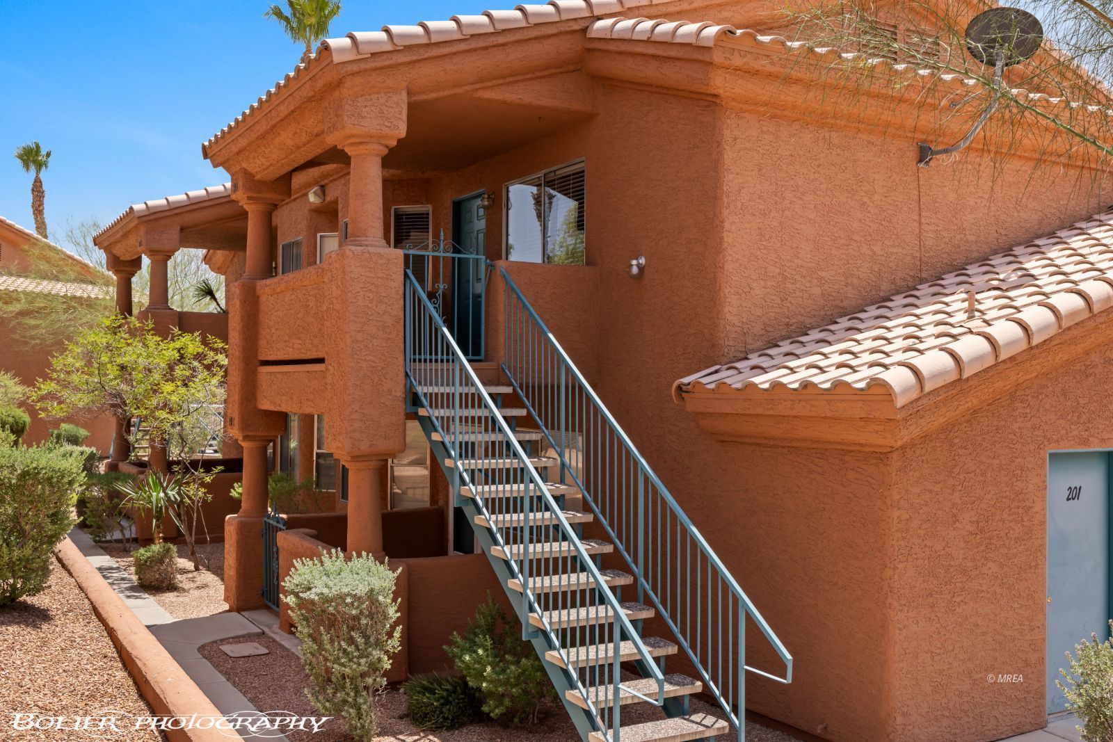 957  Mesquite Springs Dr #201