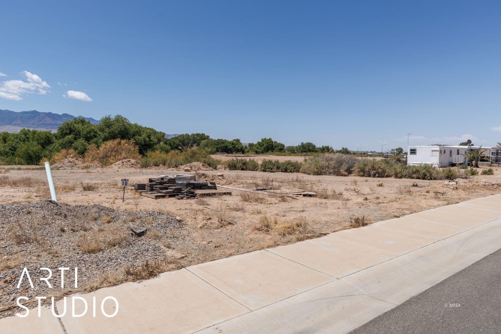 310 E E. Frist South , Mesquite NV 89027