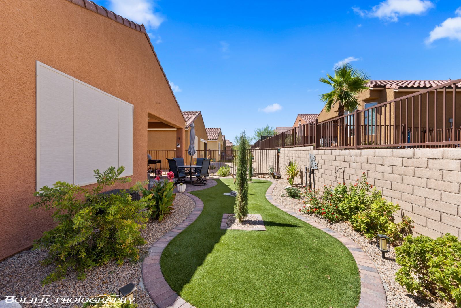 1135  Crestline Lane 