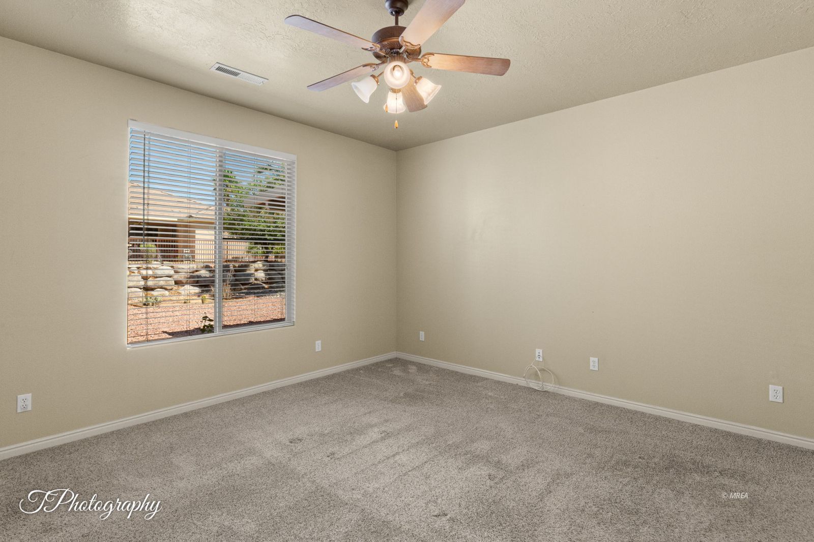 1407  Vista Del Ciudad Dr