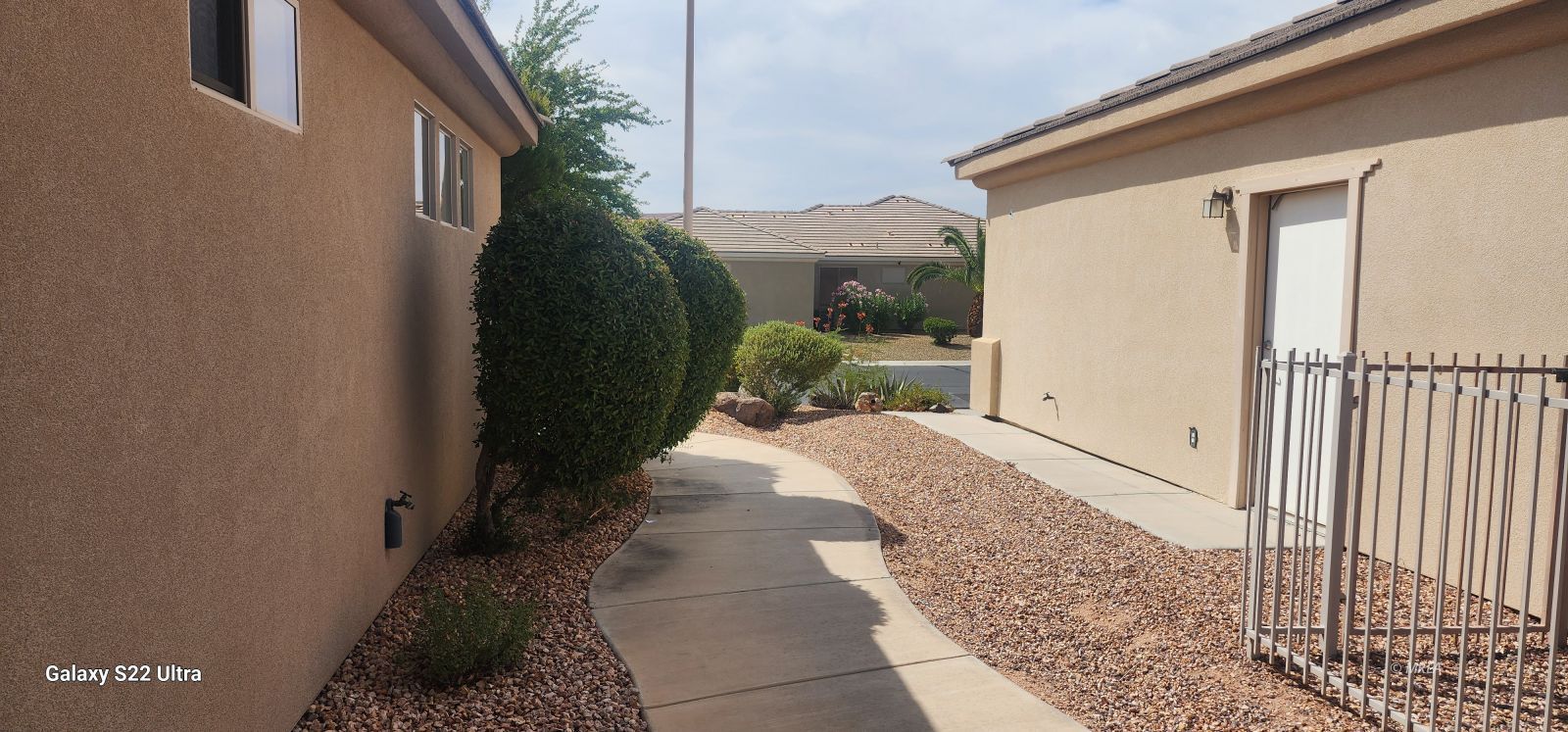 448  Highland View Ct