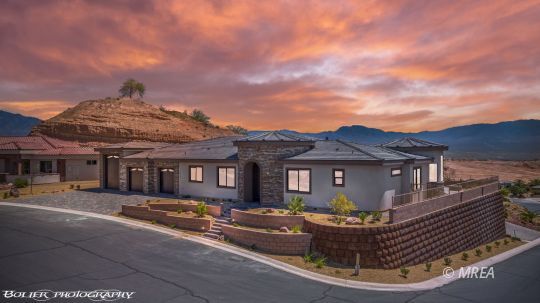 1464  ,Mesquite NV 89027