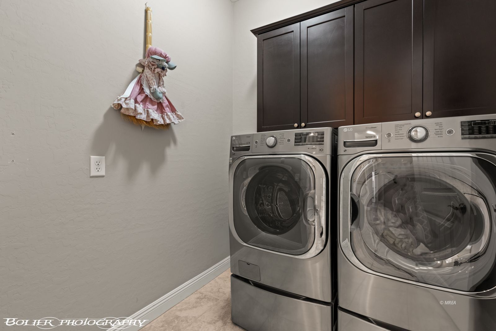 1244  Hidden Crest Ct 