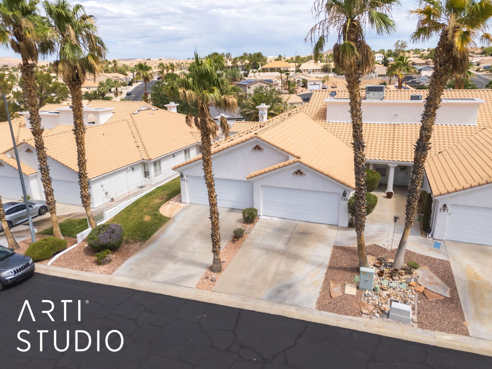 733  Mesa Springs Dr