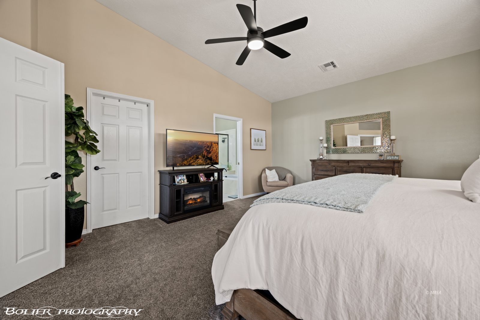 442  Crystal Canyon Dr