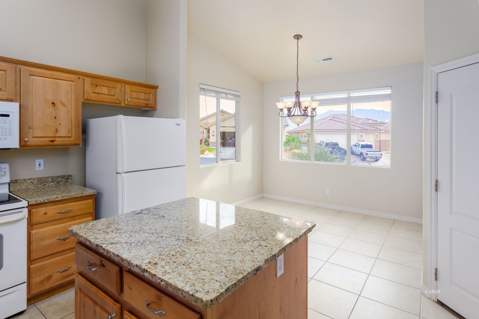 1407  Vista Del Ciudad Dr