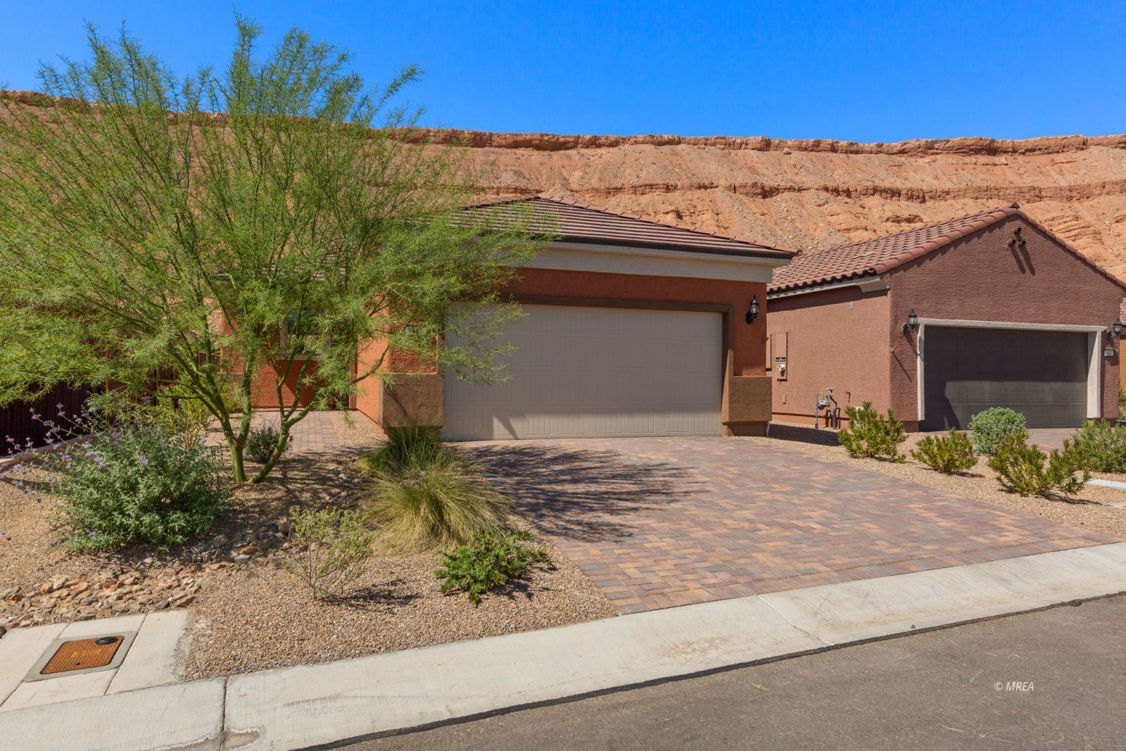 1481  Pin Cushion Rdg 