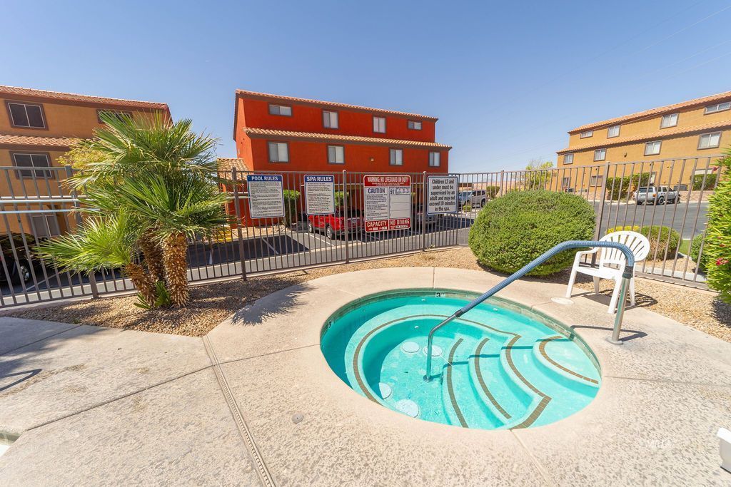 890  Kitty Hawk Dr #224