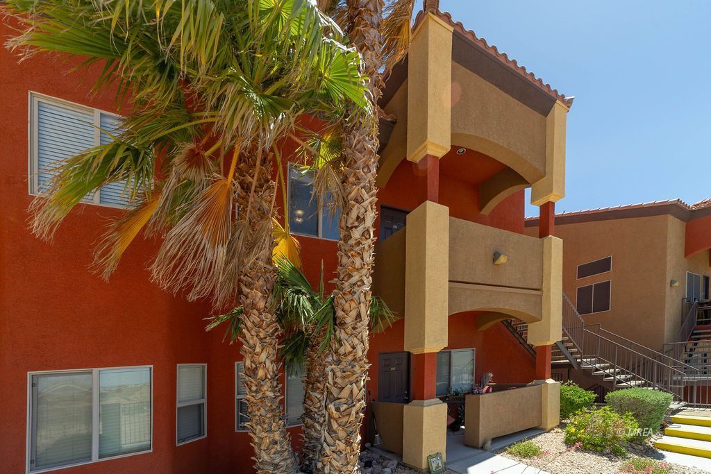 890  Kitty Hawk Dr #224