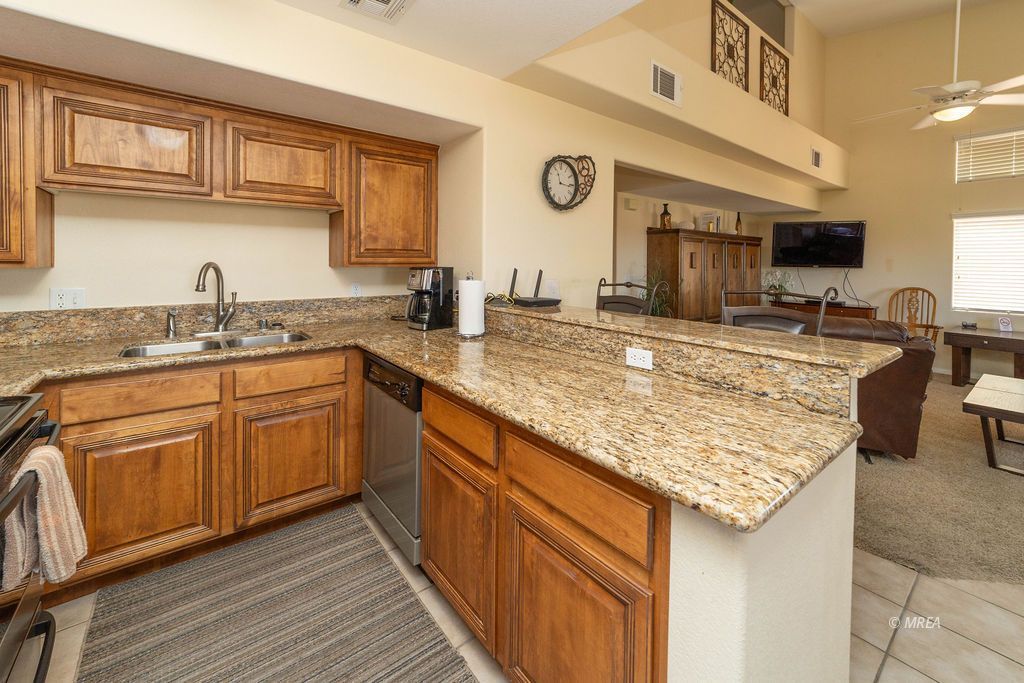 890  Kitty Hawk Dr #224