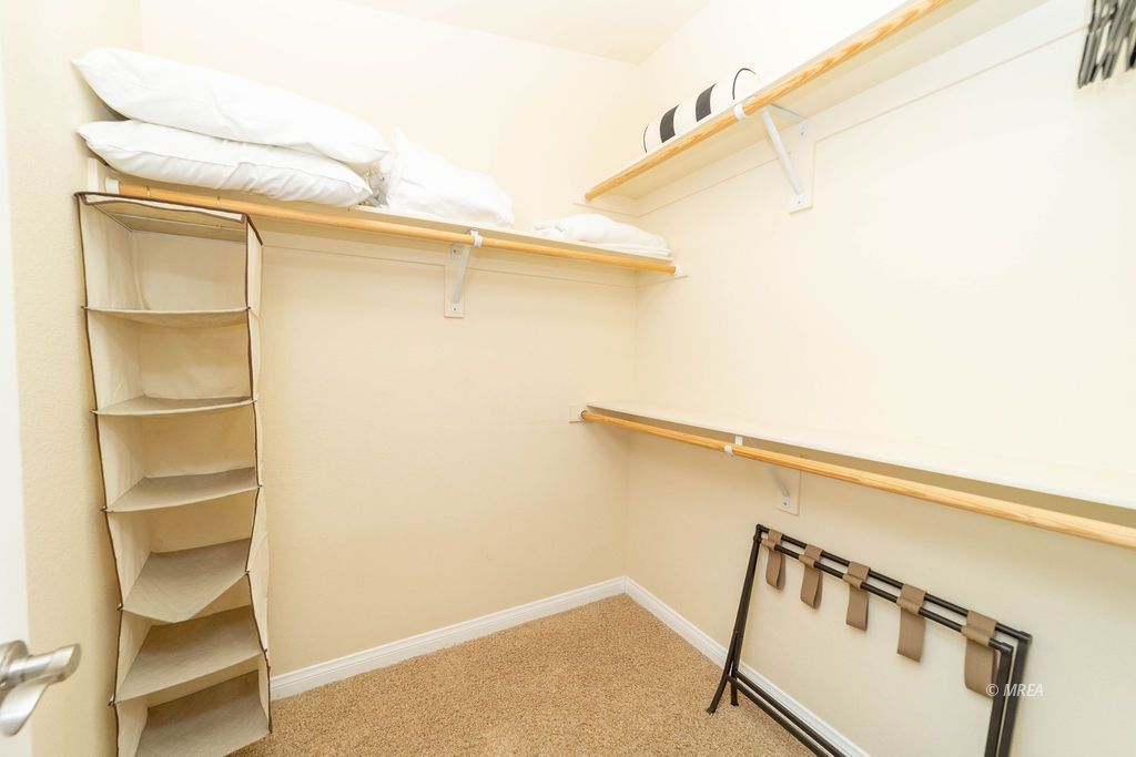 890  Kitty Hawk Dr #224