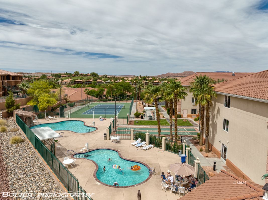 555  Highland Dr #115