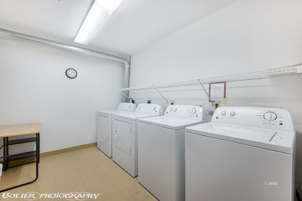 555  Highland Dr #115