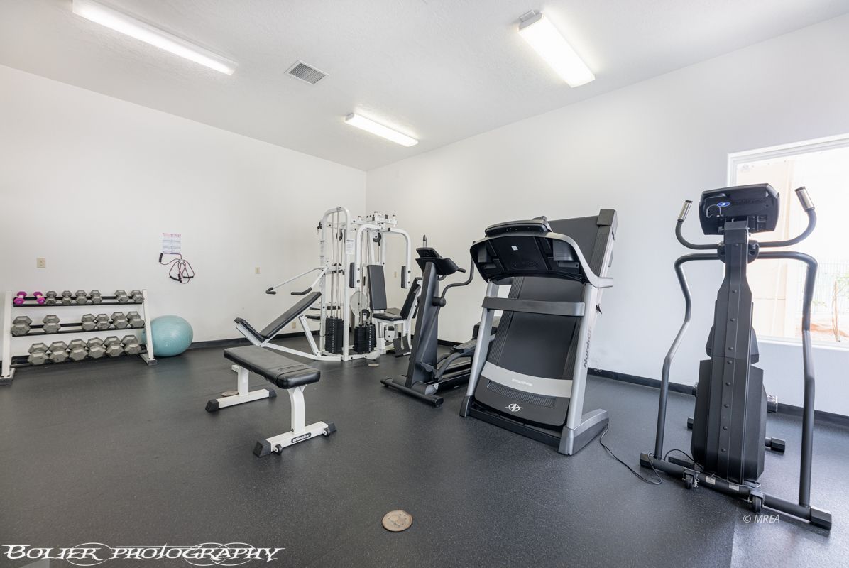 555  Highland Dr #115