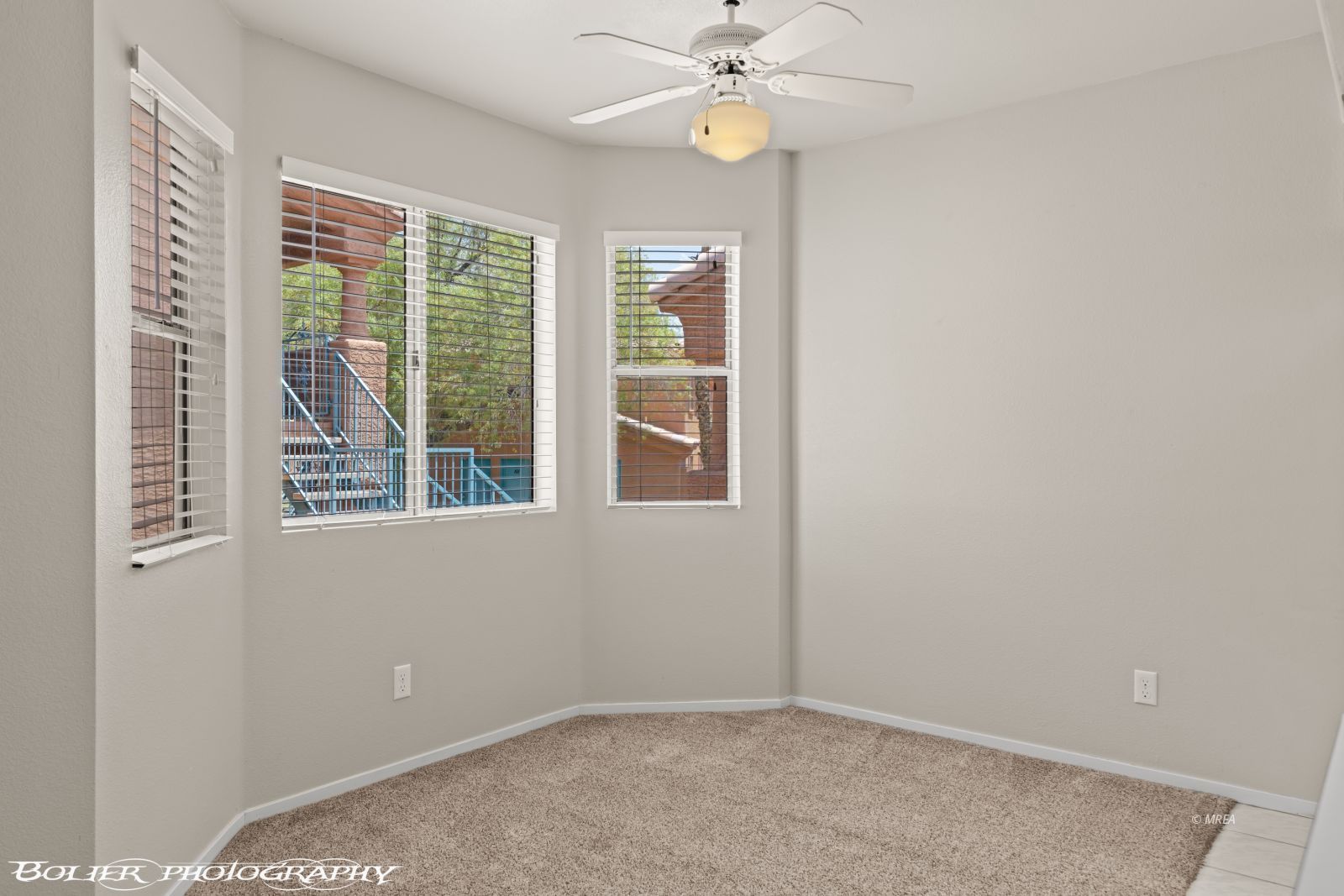 957  Mesquite Springs Dr #201