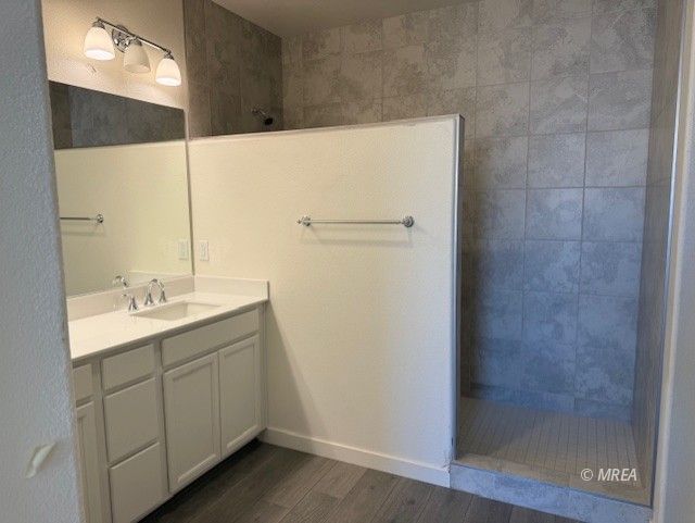 1360  Montrose Crest 