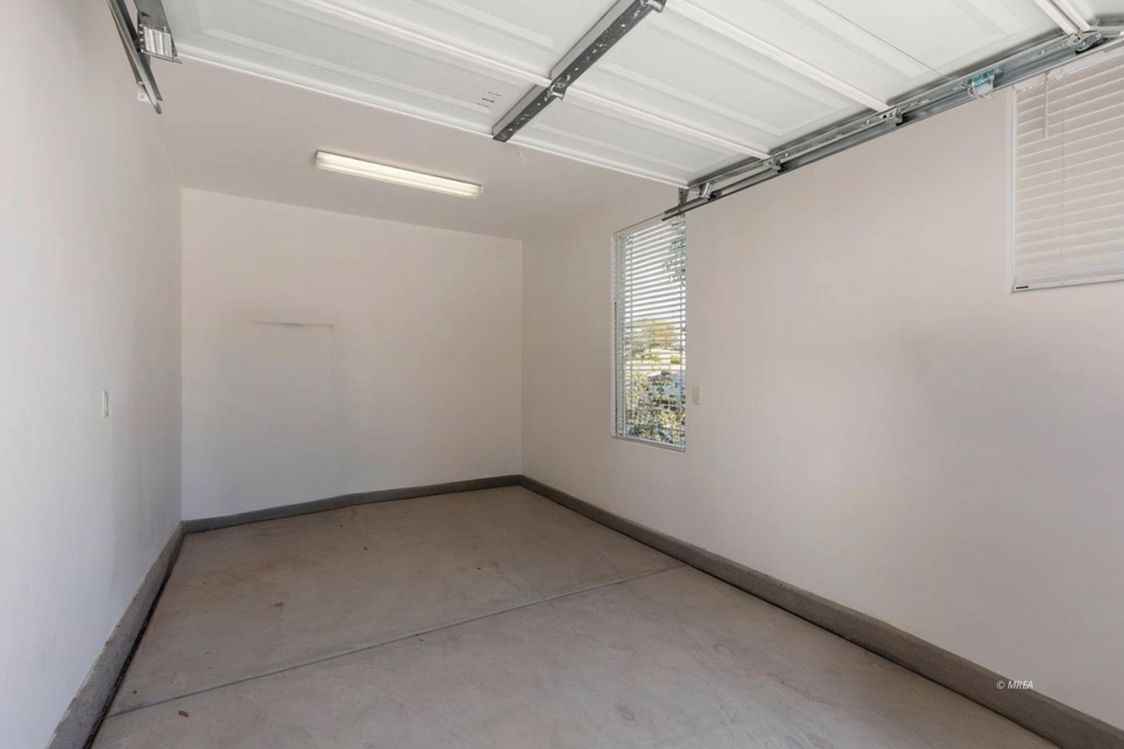 1147  Pebble View Ln