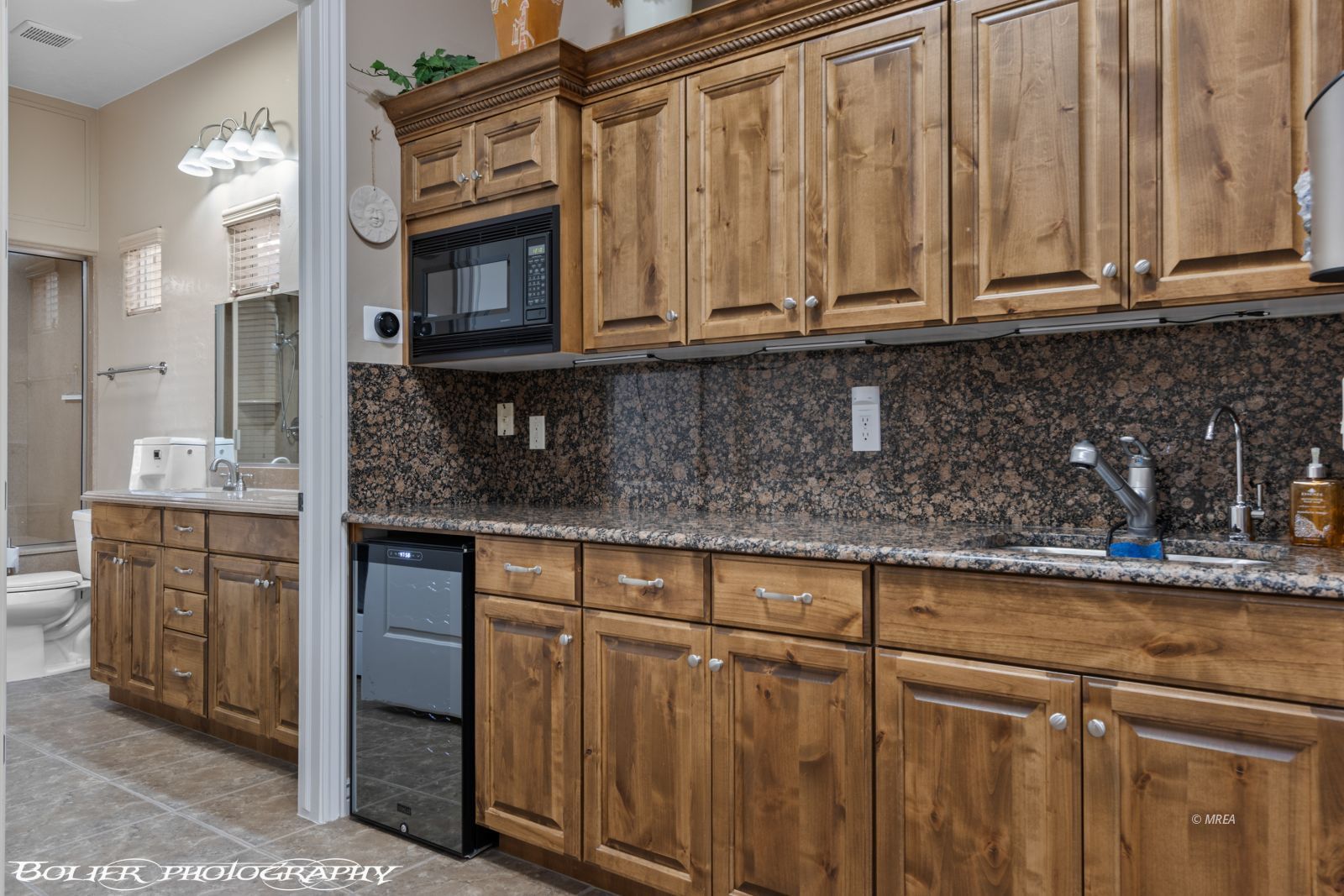 420  Sublimity Crest 