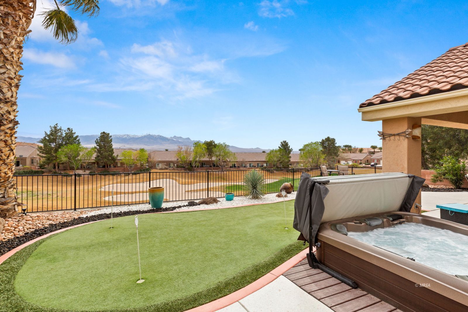 858  Falcon Glenn Dr